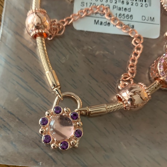 Retired NWOT Pandora Carrier Gold Heraldic Amethyst Padlock Bracelet w/ Charms - Picture 3 of 12